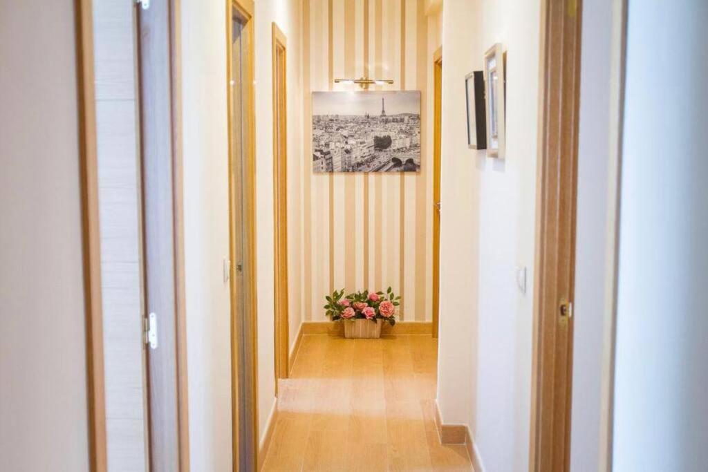 Piso Junto A La Catedral, 4-5 Personas Appartement Málaga Buitenkant foto